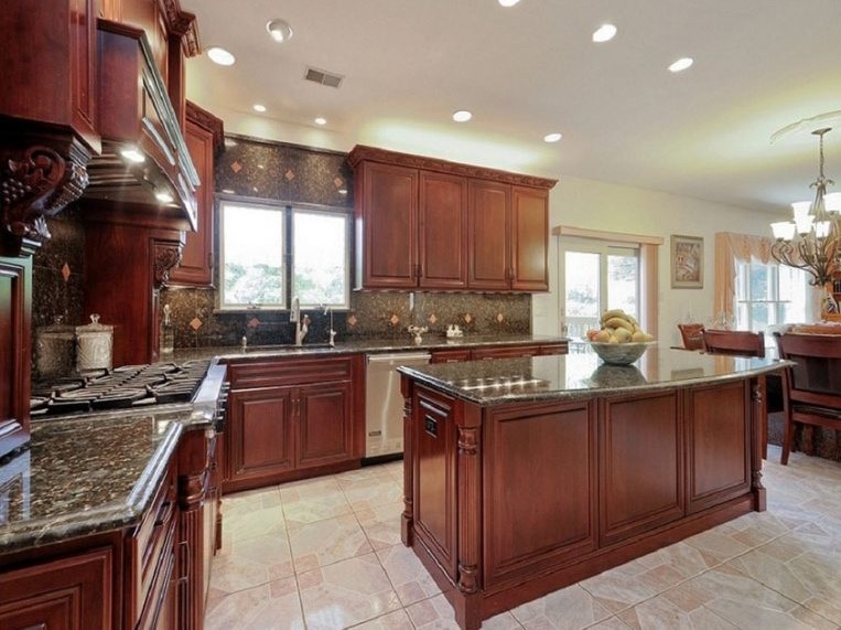 Classic Style Cherry Kitchen