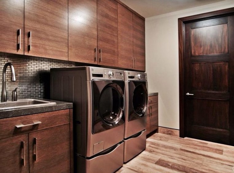 Laundry Room with Wood Grains