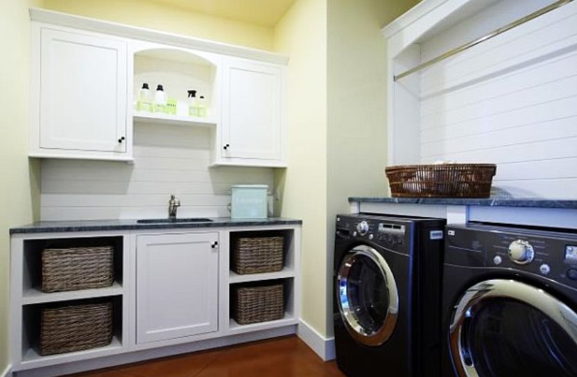 Traditional Laundry Room