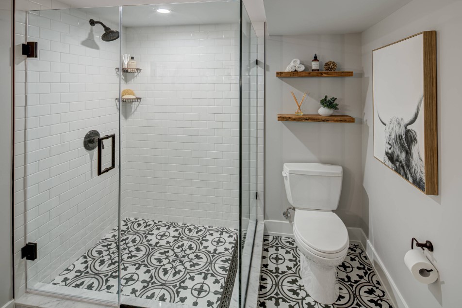 22+ Basement Bathroom Ideas With Shower And Low Ceilling
